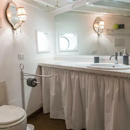 아파트 Behind Navona *