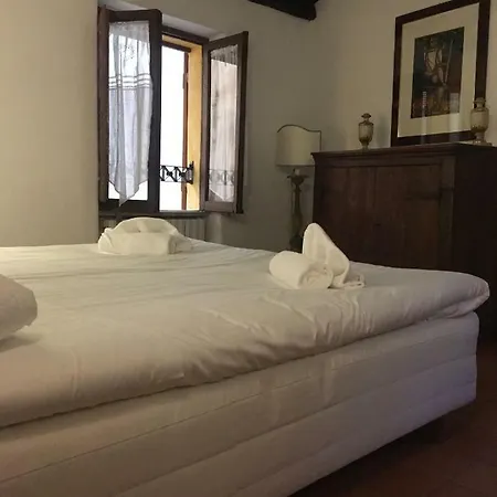 Behind Navona דירה