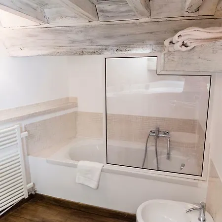 Behind Navona 아파트 로마