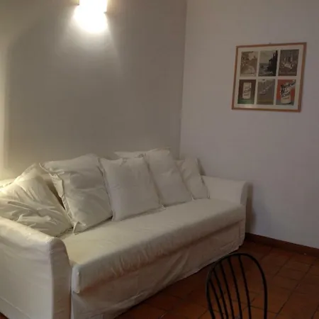 Behind Navona 로마